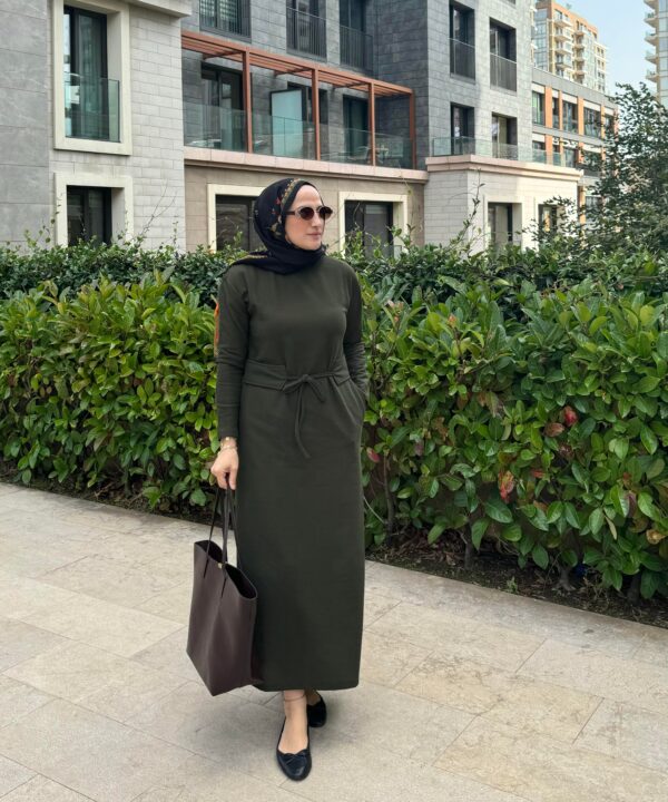 Basic Örme Kumaş Kemerli Elbise