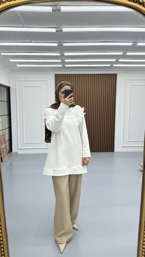 İthal Çiçek Detaylı Sweat