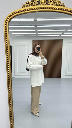 İthal Çiçek Detaylı Sweat - Görsel 2