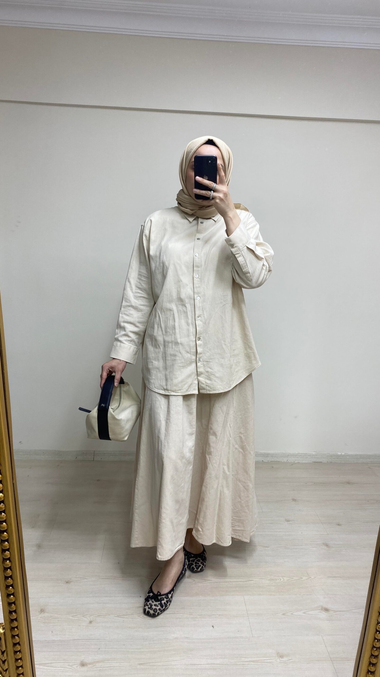 Mila Etekli Takım Naturel