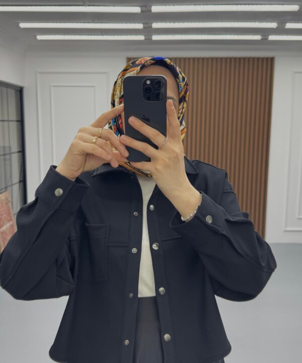 Oversize Çıtçıtlı Crop Ceket