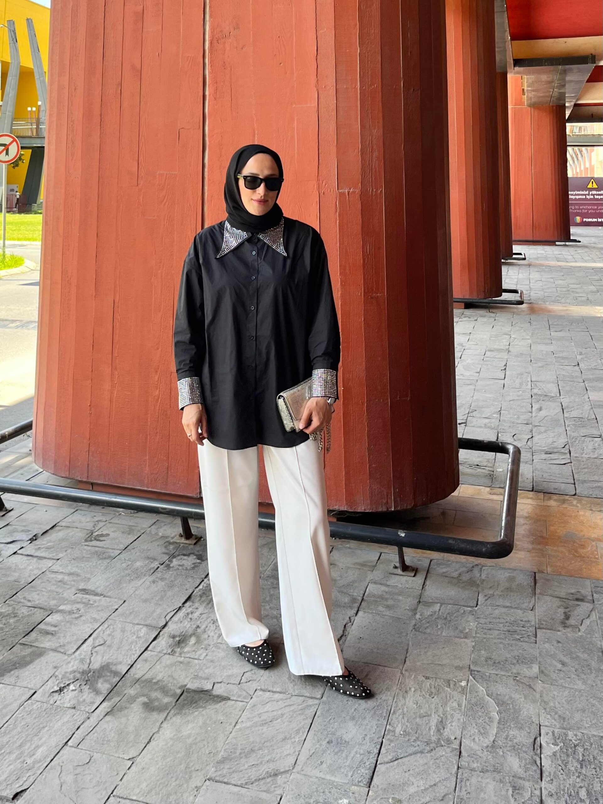 Taşlı Poplin Gömlek