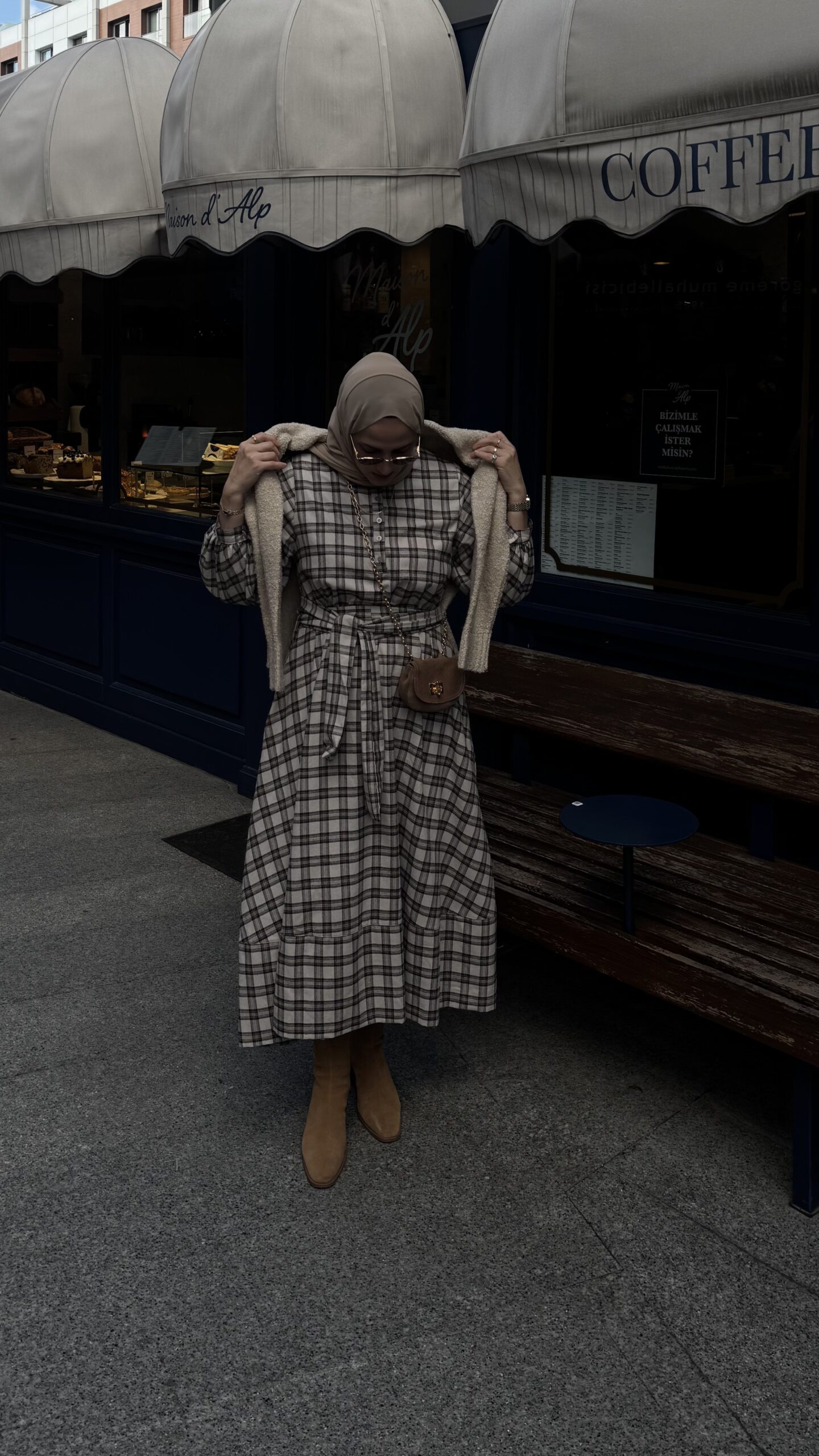 Ekose Kuşaklı Elbise - Görsel 2