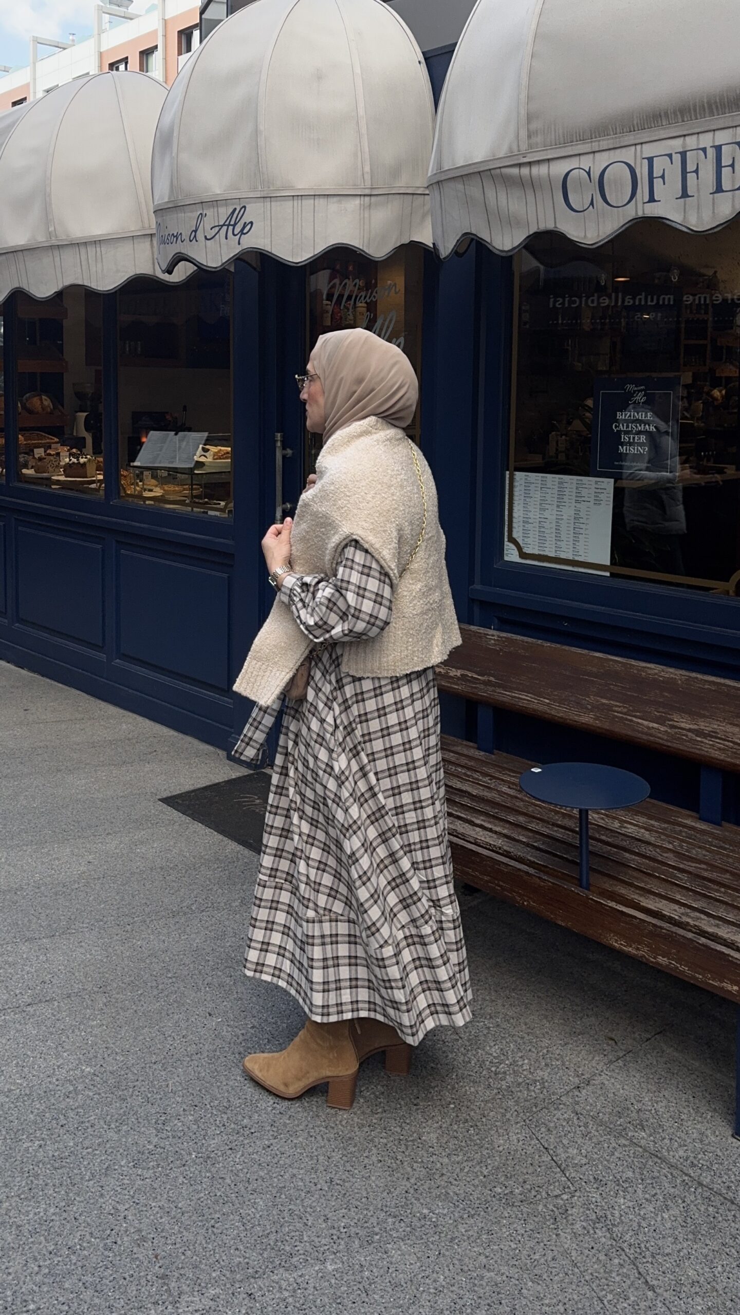 Ekose Kuşaklı Elbise - Görsel 4