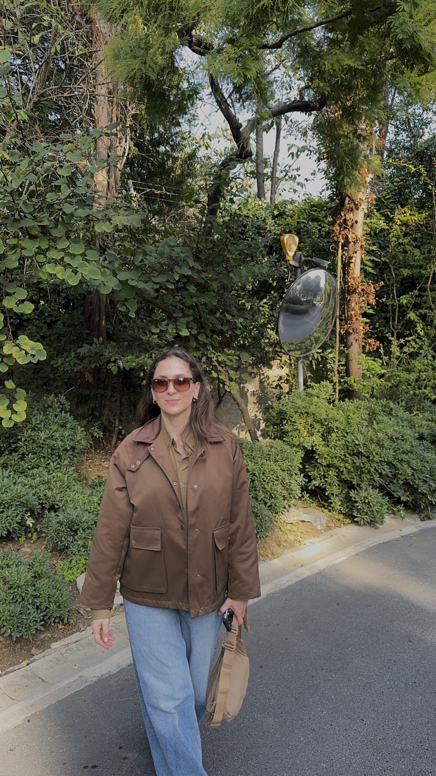 Haki Kadife Yakalı Mont - Görsel 3