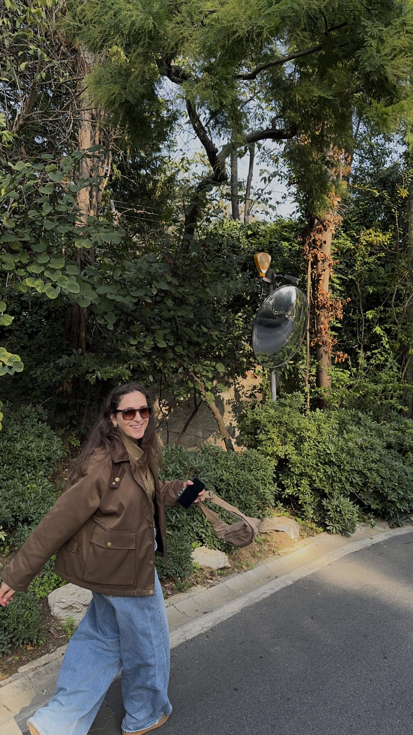 Haki Kadife Yakalı Mont - Görsel 6