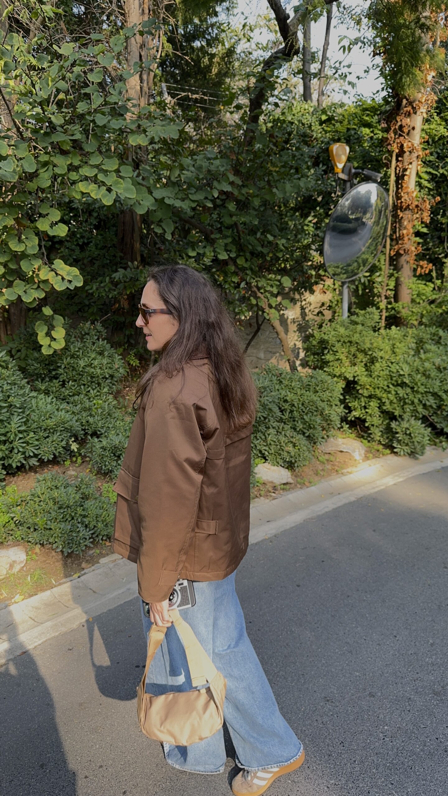 Haki Kadife Yakalı Mont - Görsel 8